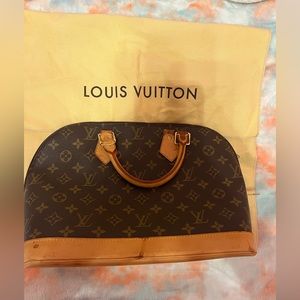 AUTHENTIC Louis Vuitton Alma PM